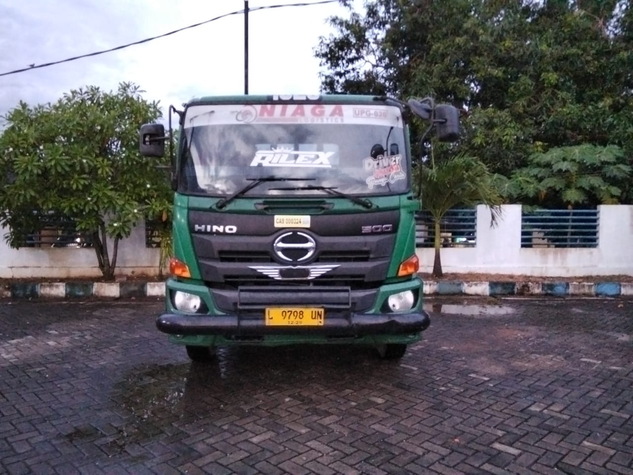Kontainer