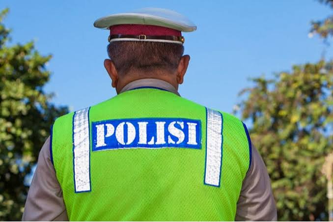 Polisi